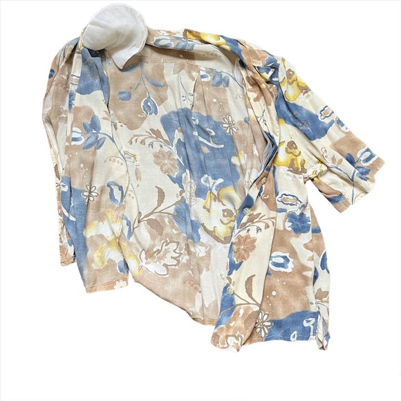 Vintage labod cute grandma button up! Brown blue and yellow flower print! - Picture 4 of 4